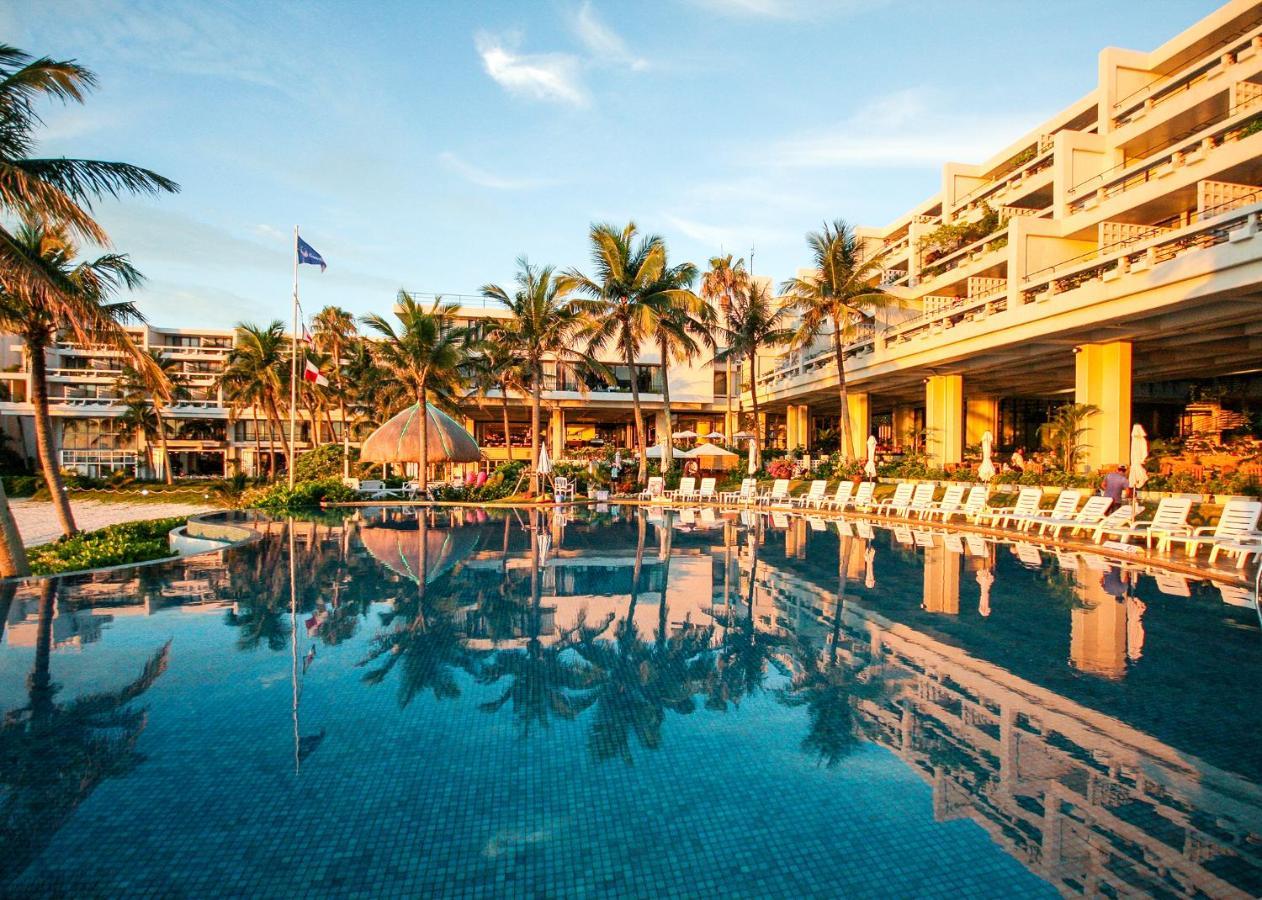 The Moon Beach Museum Resort Onna Luaran gambar