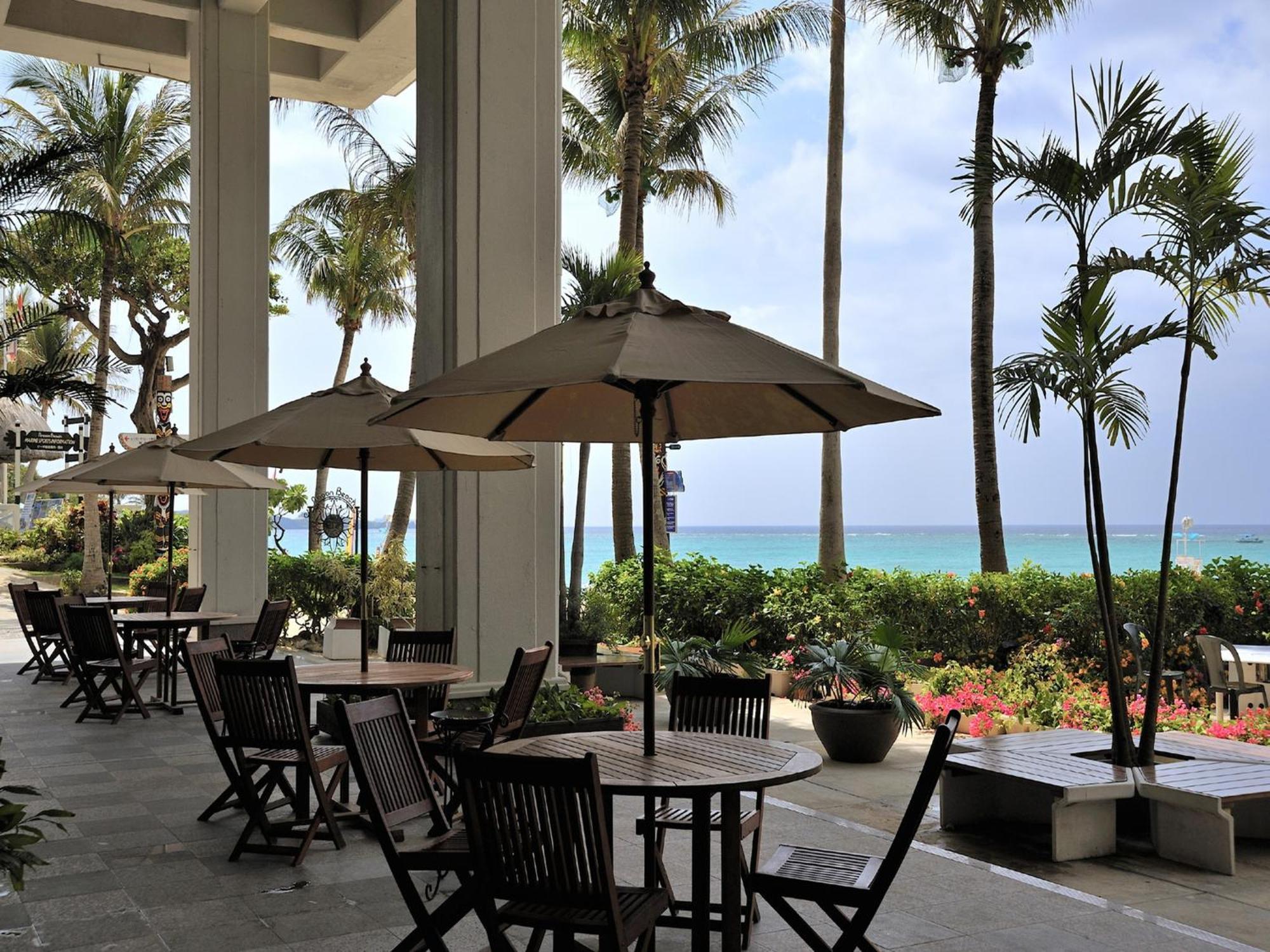 The Moon Beach Museum Resort Onna Luaran gambar