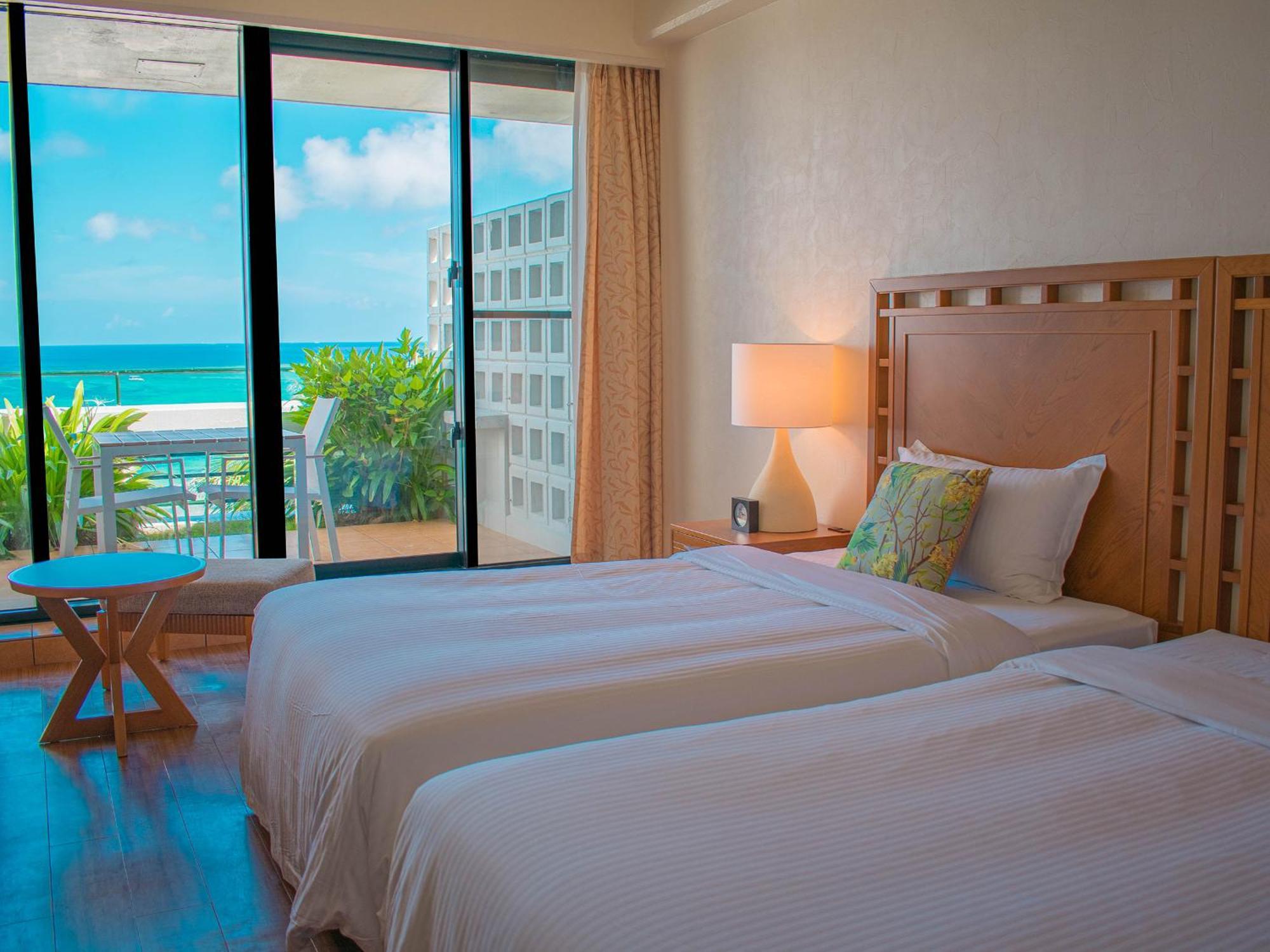 The Moon Beach Museum Resort Onna Luaran gambar